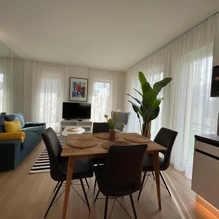 Nature In The Lower Storey Bestern Apartament *